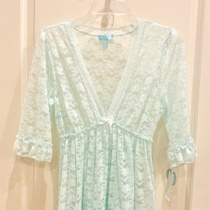 🌿New With Tags Betsy Johnson Lingerie Medium.🌿